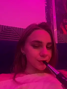 Snapshot of GraceTorrez chatting on November 11, 10:04 pm GraceTorrez online show from November 11, 10:04 pm