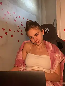GraceTorrez online show from March 6, 4:41 am