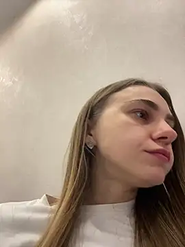 Snapshot of GraceTorrez chatting on November 24, 6:19 pm GraceTorrez online show from November 24, 6:19 pm