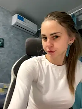 Snapshot of GraceTorrez chatting on November 19, 5:13 pm GraceTorrez online show from November 19, 5:13 pm