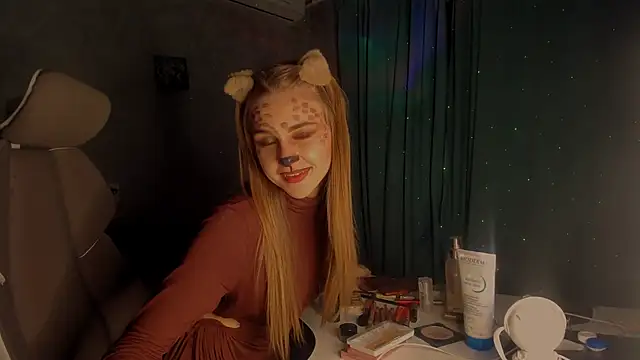 Snapshot of GraceTorrez chatting on November 25, 8:42 pm GraceTorrez online show from November 25, 8:42 pm