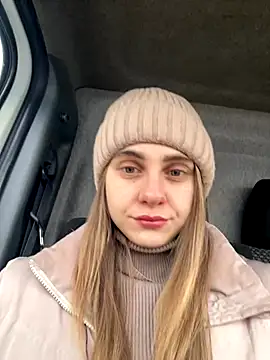 Snapshot of GraceTorrez chatting on December 14, 5:57 am GraceTorrez online show from December 14, 5:57 am