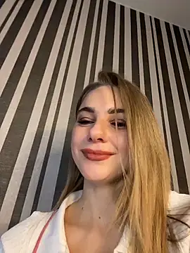 Snapshot of GraceTorrez chatting on October 21, 5:07 am GraceTorrez online show from October 21, 5:07 am