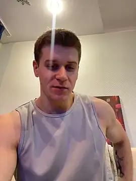 Snapshot of Bruno_Banani chatting on December 2, 12:57 pm Bruno Banani online show from December 2, 12:57 pm