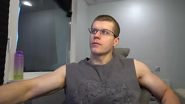 Snapshot of Bruno_Banani chatting on October 2, 3:37 pm Bruno Banani online show from October 2, 3:37 pm