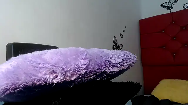Snapshot of KristalTsXXX chatting on February 4, 6:38 pm KristalTsXXX online show from February 4, 6:38 pm