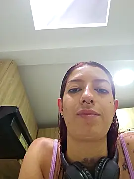 Abbyjonhson   online show from October 27, 7:04 pm