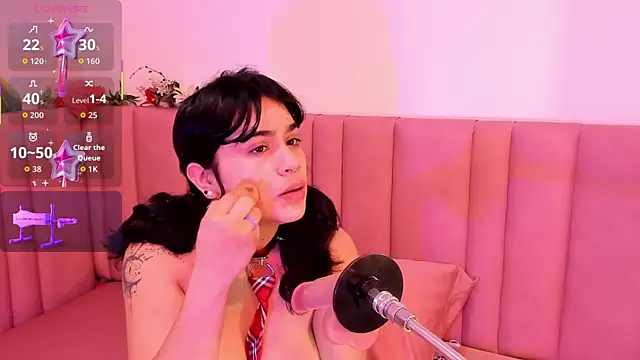 Snapshot of zyle_boobs chatting on October 28, 12:48 pm zyle boobs online show from October 28, 12:48 pm