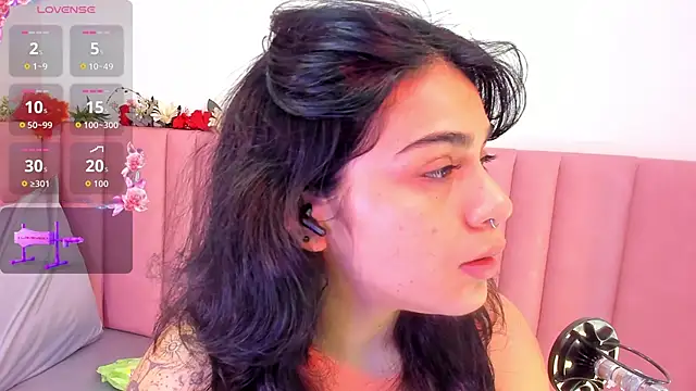 Snapshot of zyle_boobs chatting on October 25, 12:17 pm zyle boobs online show from October 25, 12:17 pm