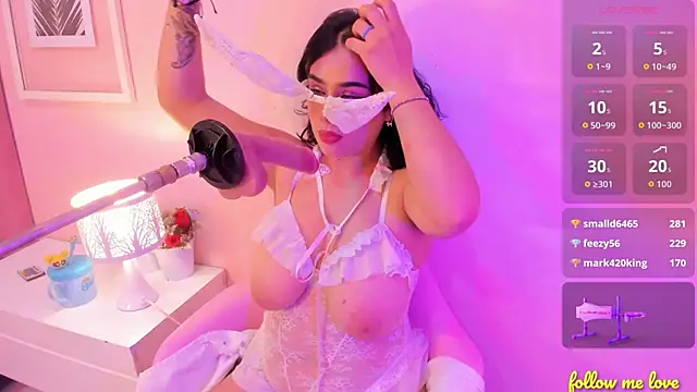 Snapshot of zyle_boobs chatting on September 25, 9:48 am zyle boobs online show from September 25, 9:48 am