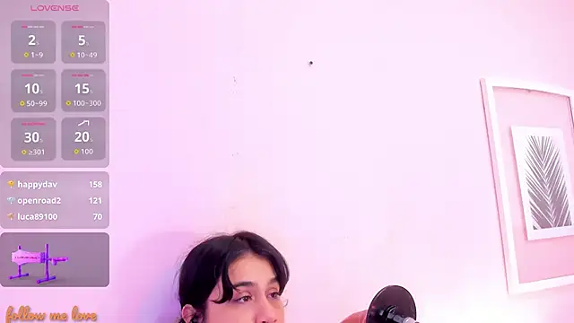 Snapshot of zyle_boobs chatting on November 9, 12:14 am zyle boobs online show from November 9, 12:14 am