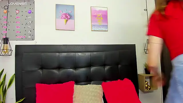 Snapshot of sweet_abby1 chatting on February 15, 12:22 pm sweet abby1 online show from February 15, 12:22 pm