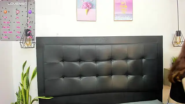 Snapshot of sweet_abby1 chatting on February 6, 12:15 pm sweet abby1 online show from February 6, 12:15 pm