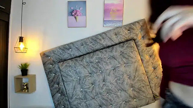 Snapshot of sweet_abby1 chatting on September 22, 12:22 pm sweet abby1 online show from September 22, 12:22 pm