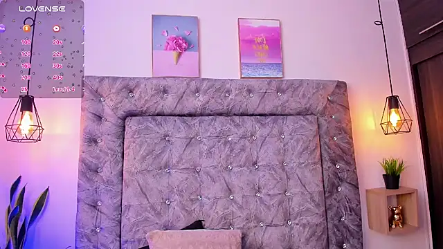 Snapshot of sweet_abby1 chatting on February 21, 3:21 pm sweet abby1 online show from February 21, 3:21 pm