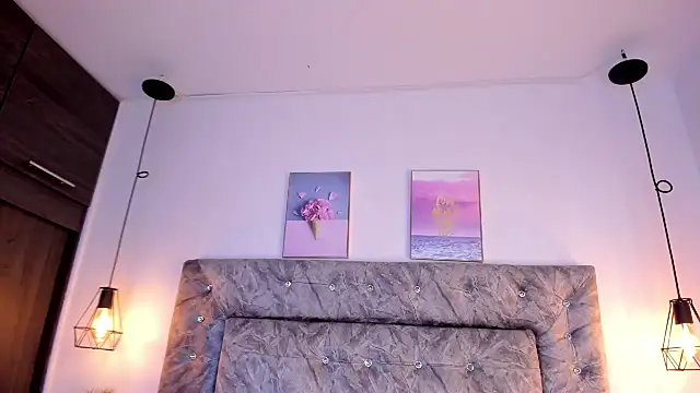 Snapshot of sweet_abby1 chatting on October 6, 12:28 pm sweet abby1 online show from October 6, 12:28 pm