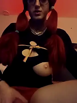 Snapshot of sissytrapdolly24 chatting on October 2, 2:09 pm sissytrapdolly24 online show from October 2, 2:09 pm