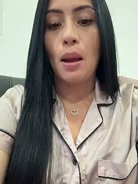 Sara luna  online show from December 20, 1:30 am