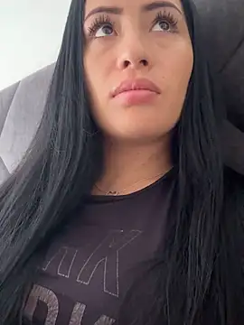 Sara luna  online show from February 12, 3:45 pm
