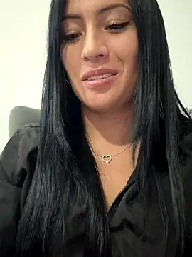 Sara luna  online show from December 5, 8:17 pm