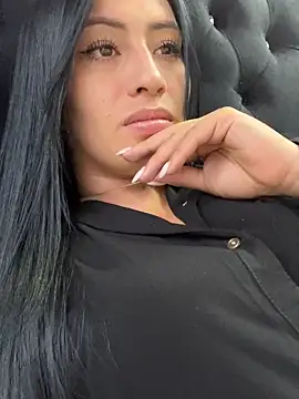 Snapshot of Sara_luna_ chatting on June 6, 5:18 pm Sara luna online show from June 6, 5:18 pm