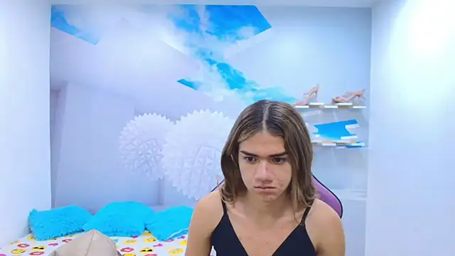 DEMI LEED online show from February 14, 11:54 am