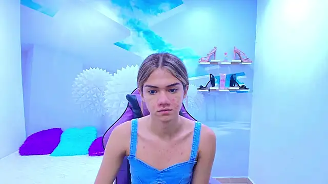 DEMI LEED online show from December 20, 1:03 pm