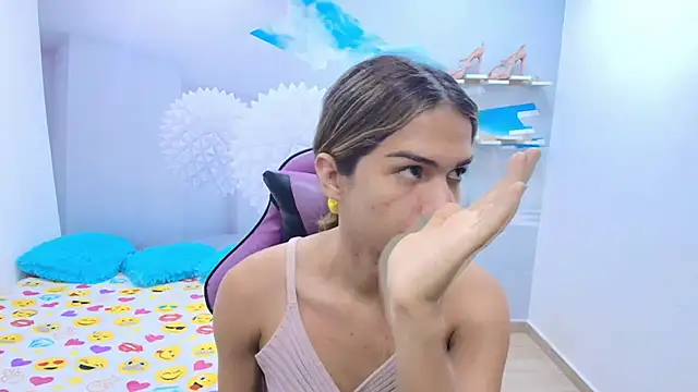 DEMI LEED online show from February 11, 12:27 pm