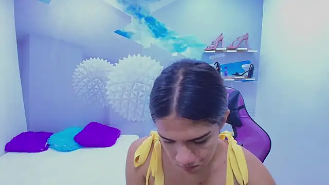 DEMI LEED online show from November 8, 12:42 pm