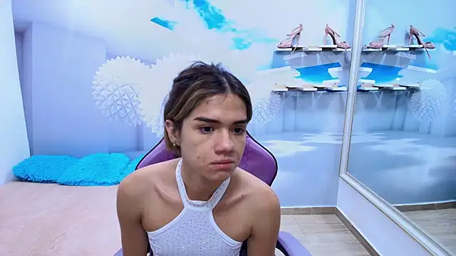 DEMI LEED online show from February 26, 11:54 am