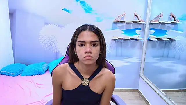 DEMI LEED online show from April 15, 12:32 pm