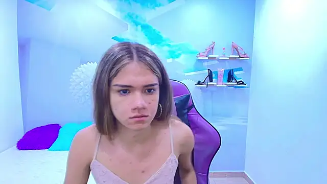 DEMI LEED online show from December 22, 7:14 pm