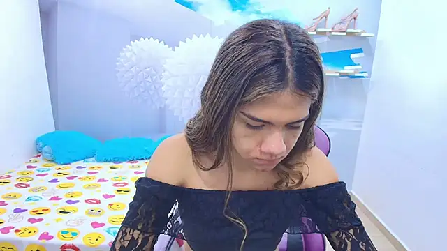 DEMI LEED online show from February 9, 11:52 am