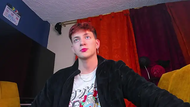 GabyThoms online show from November 2, 1:43 am