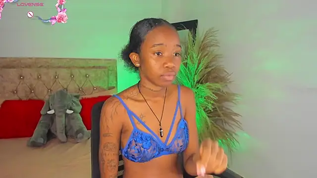 Rihana hot01 online show from March 14, 1:27 am