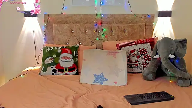 Rihana hot01 online show from December 4, 5:06 am