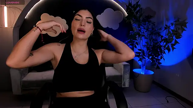 Snapshot of AbbyDalton chatting on March 18, 11:11 am AbbyDalton online show from March 18, 11:11 am