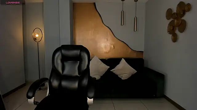 Snapshot of AbbyDalton chatting on October 30, 5:54 pm AbbyDalton online show from October 30, 5:54 pm