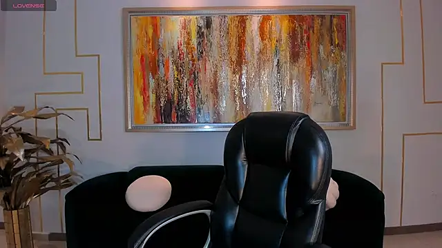 Snapshot of AbbyDalton chatting on October 17, 7:04 pm AbbyDalton online show from October 17, 7:04 pm