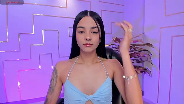 Snapshot of HannahJamesX chatting on September 9, 5:44 pm HannahJamesX online show from September 9, 5:44 pm