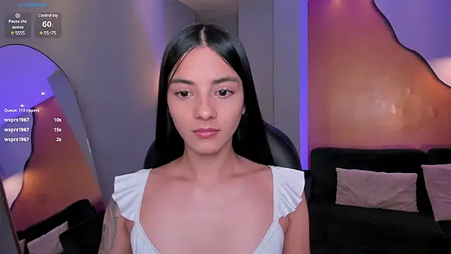 Snapshot of HannahJamesX chatting on February 19, 10:09 pm HannahJamesX online show from February 19, 10:09 pm