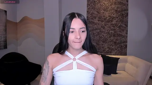 Snapshot of HannahJamesX chatting on February 25, 7:06 pm HannahJamesX online show from February 25, 7:06 pm