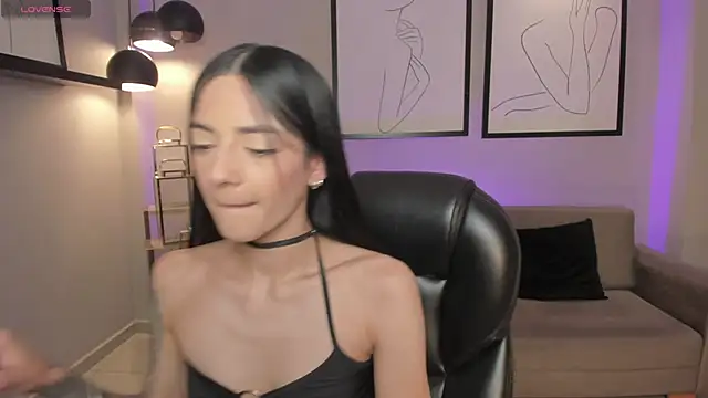 HannahJamesX online show from February 7, 12:40 am