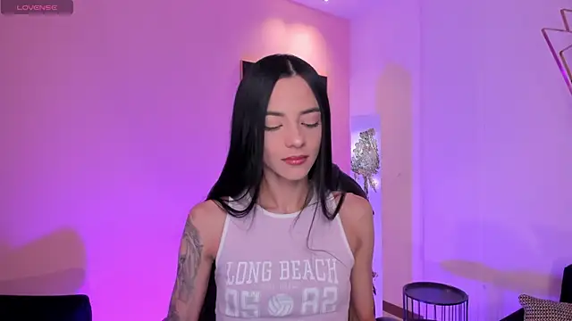 HannahJamesX online show from March 9, 12:52 pm