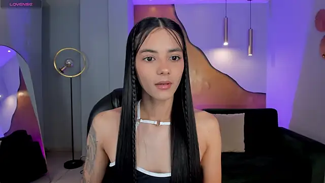 Snapshot of HannahJamesX chatting on September 27, 7:09 pm HannahJamesX online show from September 27, 7:09 pm