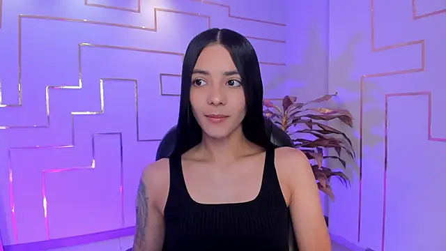 Snapshot of HannahJamesX chatting on September 11, 5:57 pm HannahJamesX online show from September 11, 5:57 pm