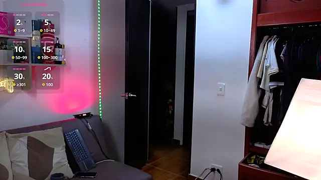 elian r online show from October 25, 5:17 am