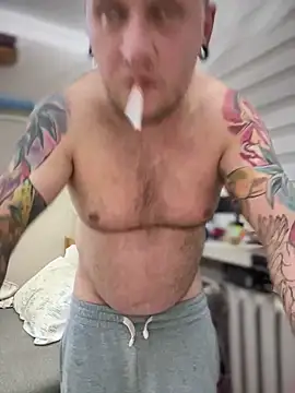 Snapshot of PierreNaked89 chatting on October 28, 9:14 pm PierreNaked89 online show from October 28, 9:14 pm