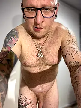 Snapshot of PierreNaked89 chatting on September 12, 9:58 pm PierreNaked89 online show from September 12, 9:58 pm