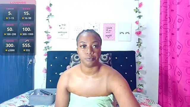 CiaraEbony online show from November 28, 1:39 am